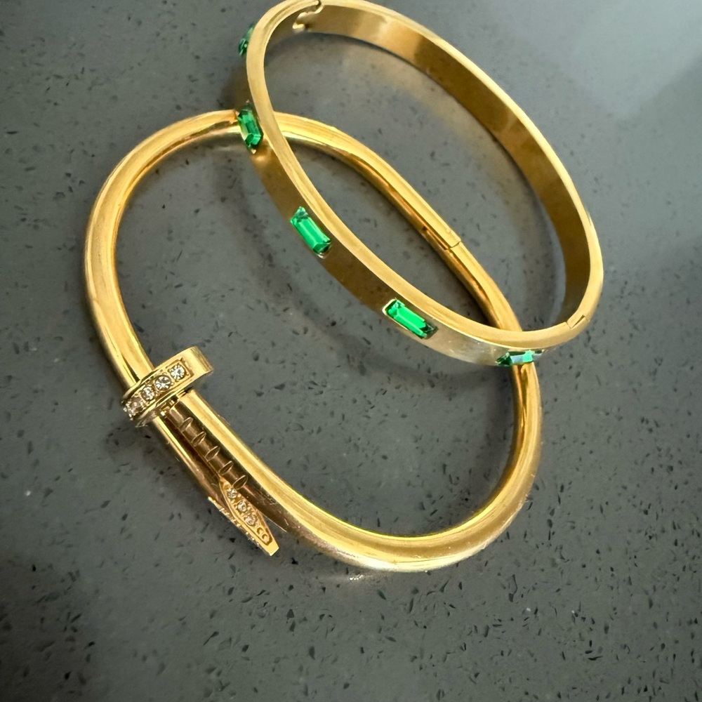 Nailhead Elegant Gold and Green Bangle Bracelets x3 with Hinged Design